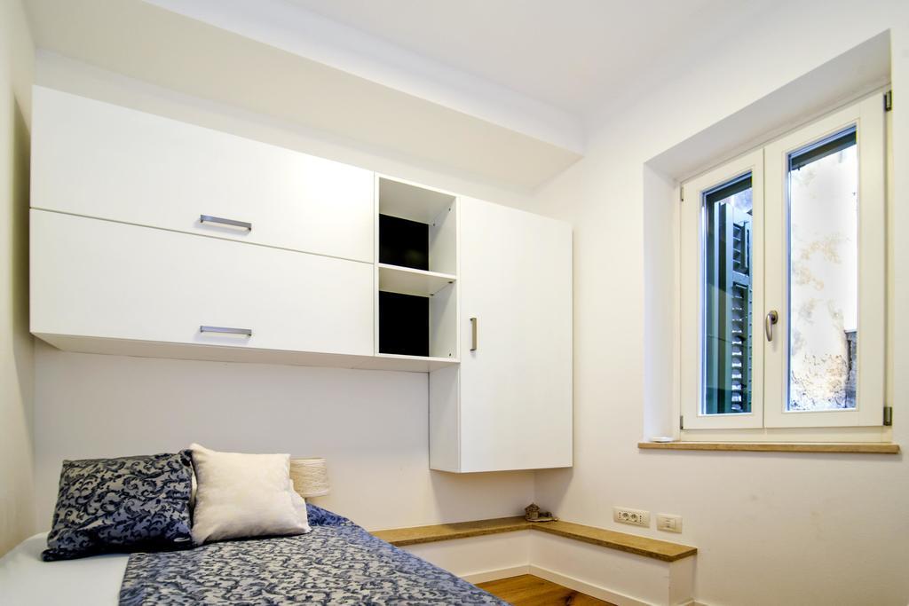 Apartment Danalu Rovinj Bagian luar foto