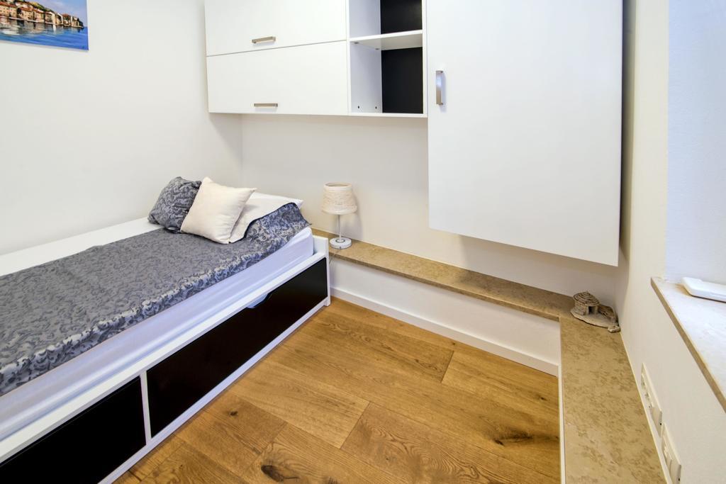 Apartment Danalu Rovinj Bagian luar foto