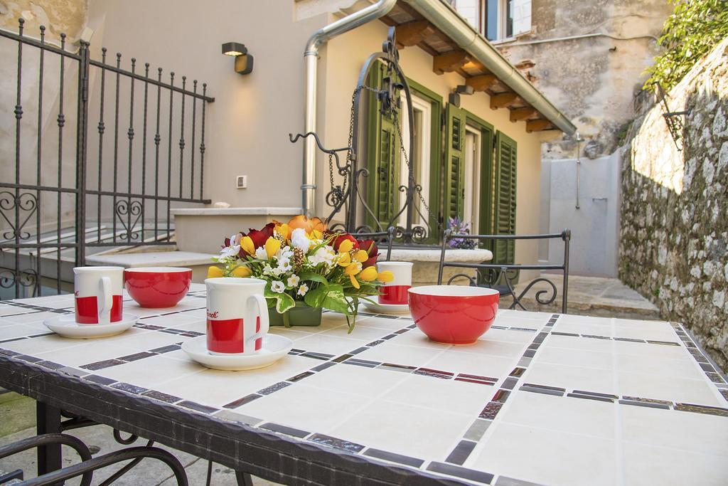 Apartment Danalu Rovinj Bagian luar foto
